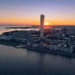 Malmö Family Adventure: Castle & Gardens Walking Tour - Exploring Kungsparken: Nature and Playful Moments