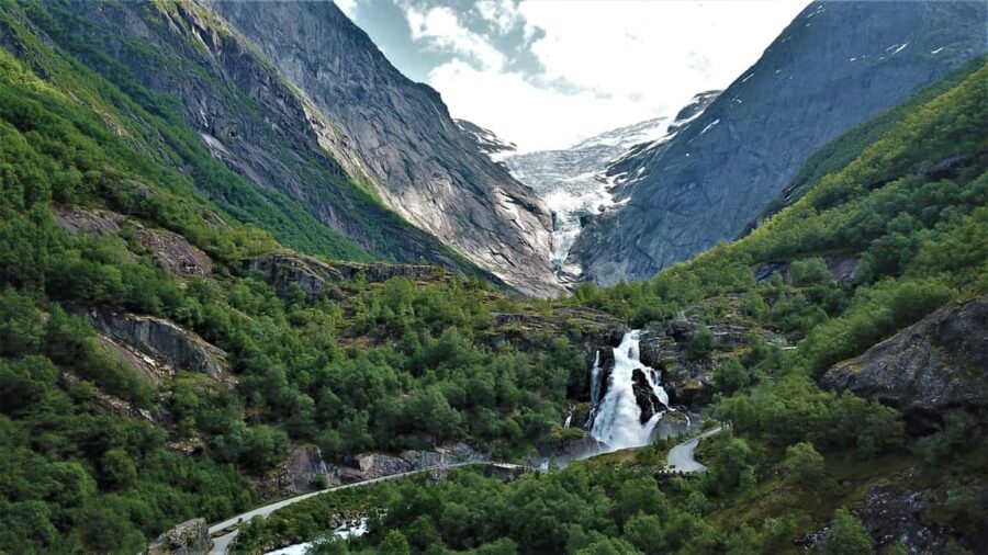 Måløy: Briksdal Glacier Guided Tour - Scenic Drive Through Nordfjord and Hornindal Lake