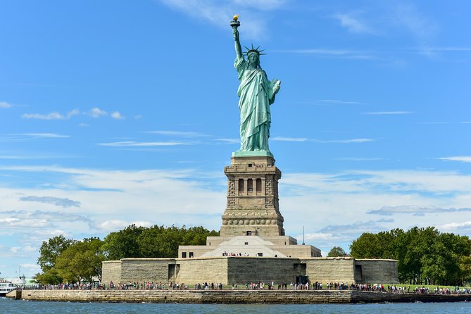 Manhattan Adventure Sightseeing Boat Tour - departing DOWNTOWN - The Speedboat Experience and Route Overview