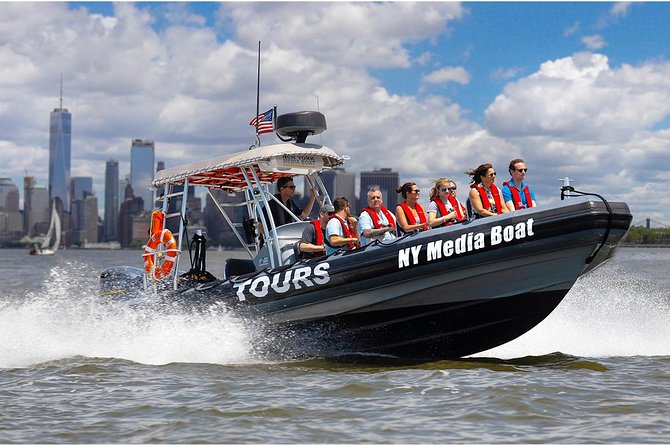 Manhattan Adventure Sightseeing Boat Tour - departing MIDTOWN - Experience a Speedy, Thrilling Ride on a Media Boat