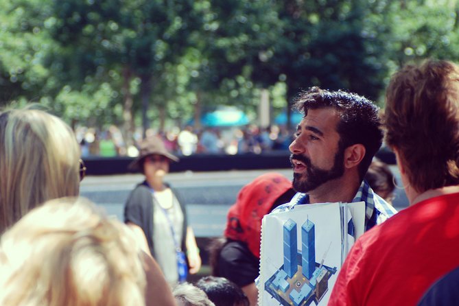 Manhattan Group Tour Including Wall Street and 911 Memorial - Exploring Wall Street and the Financial District