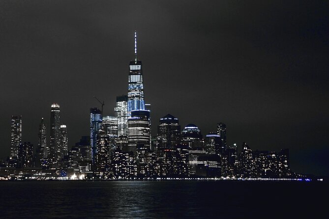 Manhattan Skyline and Statue Night Cruise - The Landmark Views and Photo Opportunities