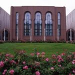 Mannheim, guided costume tour: Hangmen, Witches, Huguenots - Starting Point at the Baroque Palace in Mannheim