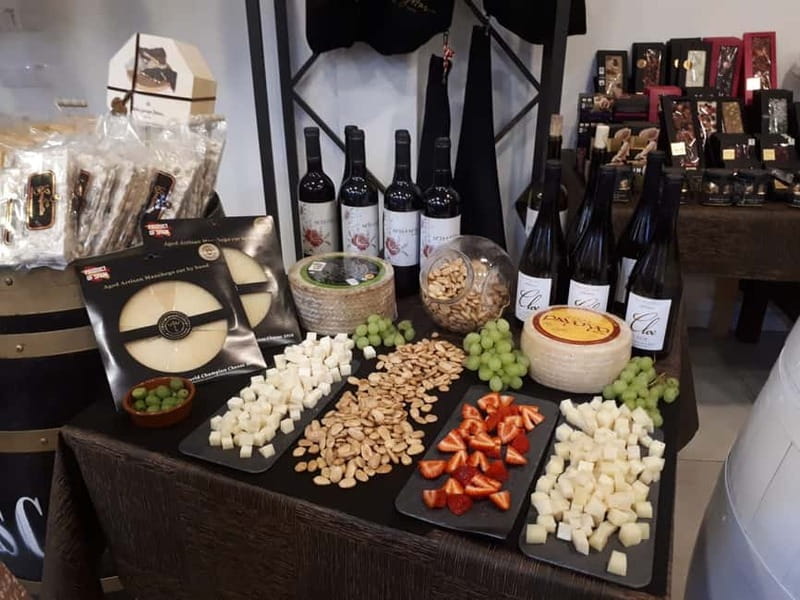 Marbella Old Town Tour & Boattrip to Puerto Banús - Discover Marbella’s Historic Old Town with a Guided Walk