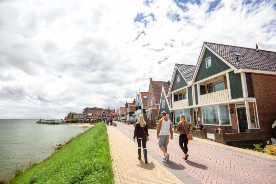 Marken, Volendam and Edam: Private Full-Day Tour - Discovering Marken: The Island Village
