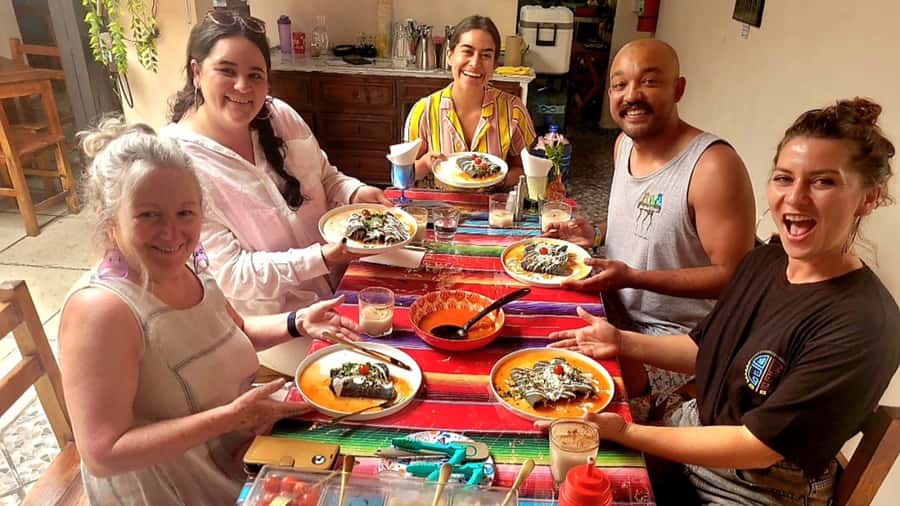 Market Visit & Mexican Cooking Class in Puerto Vallarta - Meeting Point and Accessibility in Puerto Vallarta