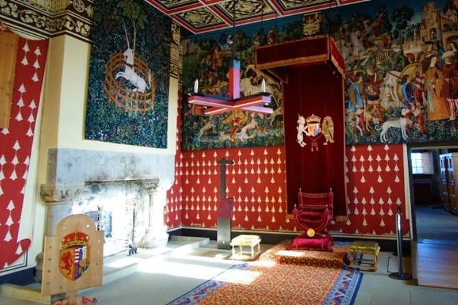 Mary Queen of Scots Luxury Private Tour with Scottish Local - Exploring Stirling Castle: Mary’s Childhood Home