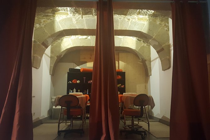 Masaje del Peregrino - Starting Point in the Heart of Santiago de Compostela