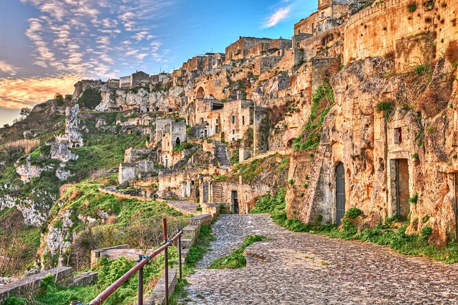 Matera private walking tour with visit of a cave house and church - Exploring the Sassi di Matera with a Knowledgeable Guide