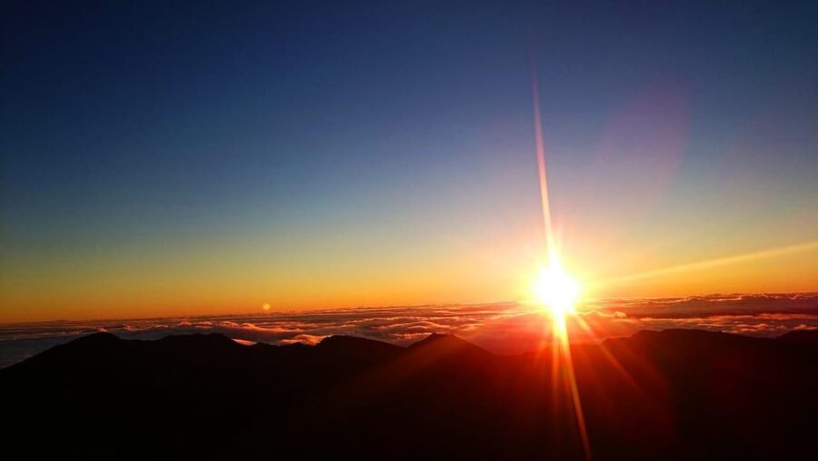 Maui: Haleakala Sunrise Tour with Pick-up - Witnessing the Sunrise at Haleakalā’s Summit