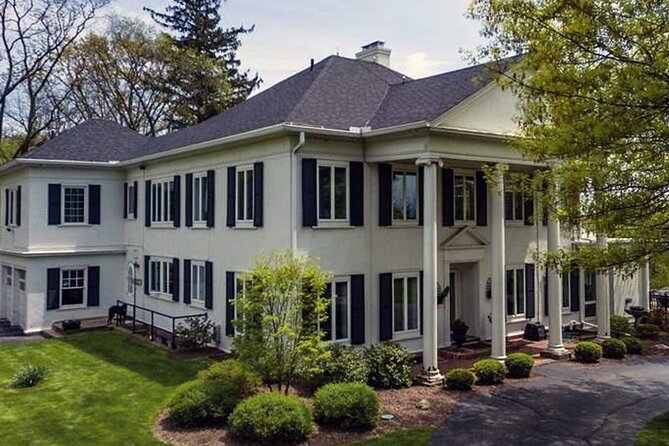 Maumee's Charming Riverside Heritage: A Self-Guided Audio Tour - Exploring Maumee’s Shadowy Past at the Governors Inn