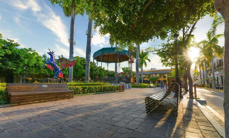 Mazatlan: Old Town Sightseeing and Golden Zone Private - The Private Guide and Transportation Experience