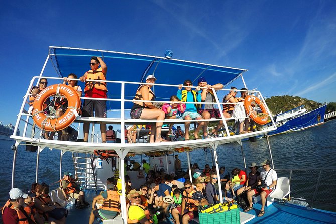 Mazatlan Sightseeing with Lunch and 2 Activities For up to 8 Passengers - Witness the Thrills of the Cliff Divers Show