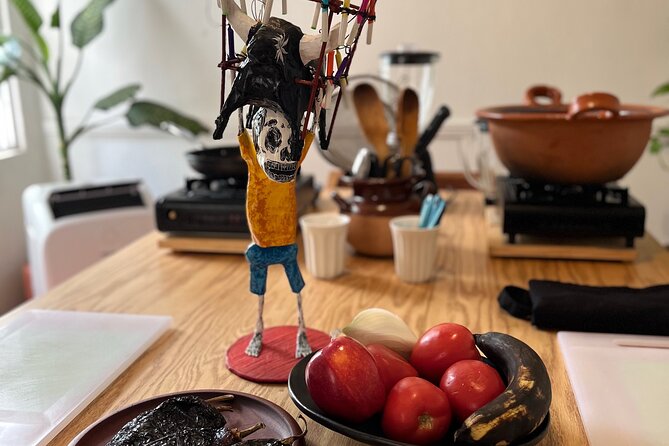 Medellín Market Tour, Cooking Class and 3-course Mexican Feast - Enjoying a Multi-Course Mexican Feast