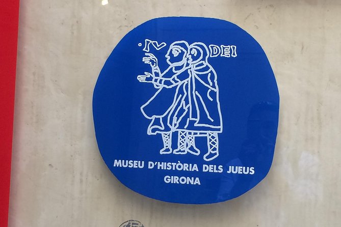 Medieval Heritage Girona And Besalu Private Tour - Cross the Historic Puente de Besalú