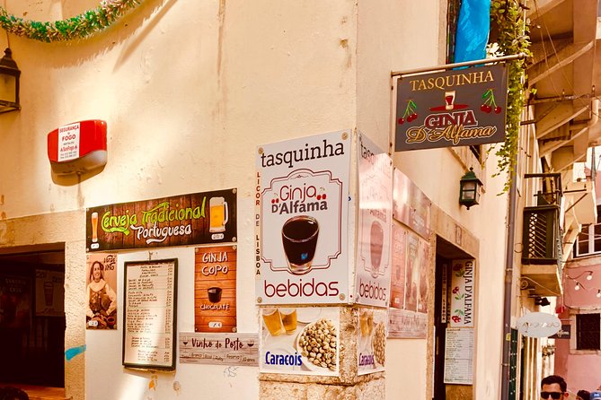 Medieval Tour 1H - Inside Visits and Free Exploration Opportunities