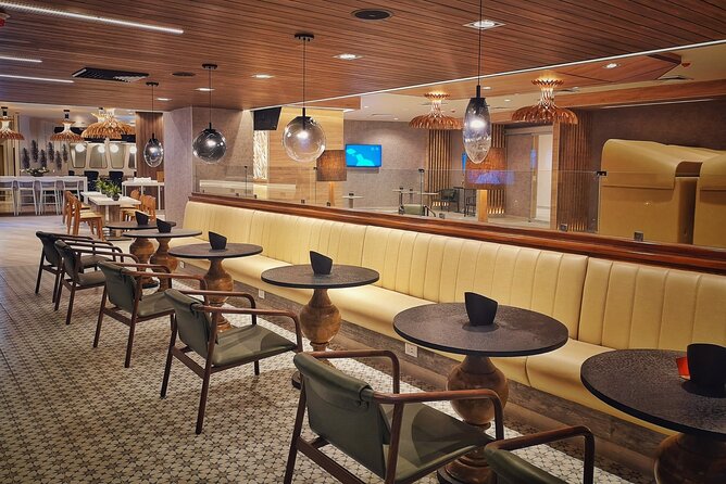 Mera VIP Lounge at Cancun International Airport - Inside the Mera VIP Lounge: Food, Drinks, and Amenities