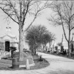 Metairie Cemetery Stories: A Self-Guided Audio Tour - How the Tour Uses the VoiceMap App to Guide You