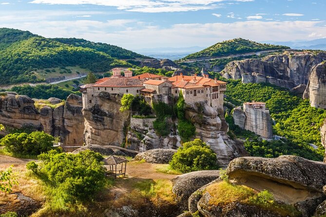 Meteora: Morning Half Day Sightseeing and Monasteries Tour - Practical Details for a Smooth Experience