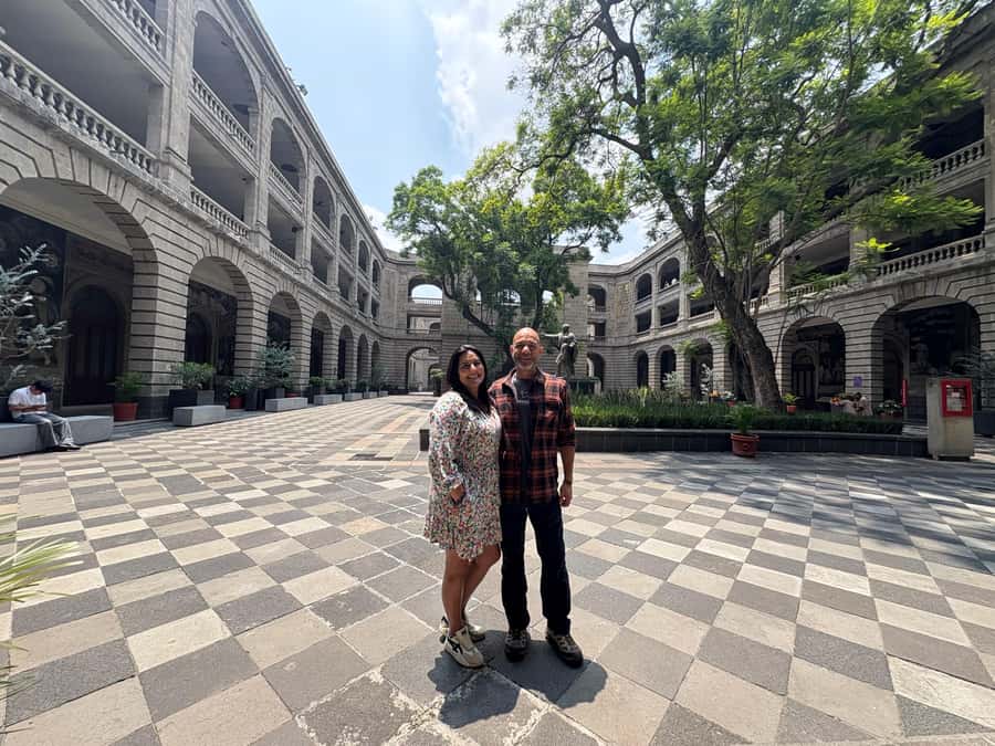 Mexico City: Diego Rivera's Murals Guided Walking Tour - Starting Points and Meeting Logistics in Mexico City