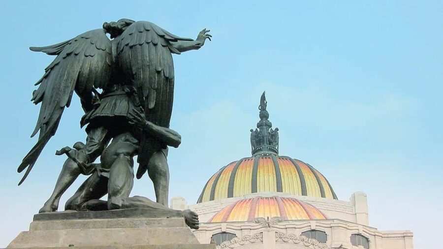 Mexico City: Gay Parks - Architectures and Monuments with LGBTQ+ Significance