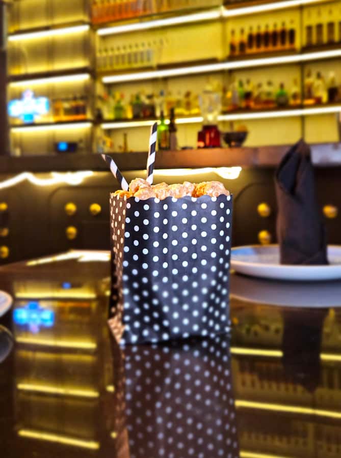 Mexico City: Mixology and classic cocktail classes at a bar in Polanco. - The Art of Mixology with a Professional Guide