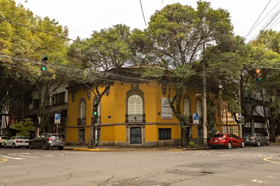 Mexico City: Valle de Bravo & Monarch Butterfly Private Tour - Scenic Drive from Mexico City to Valle de Bravo