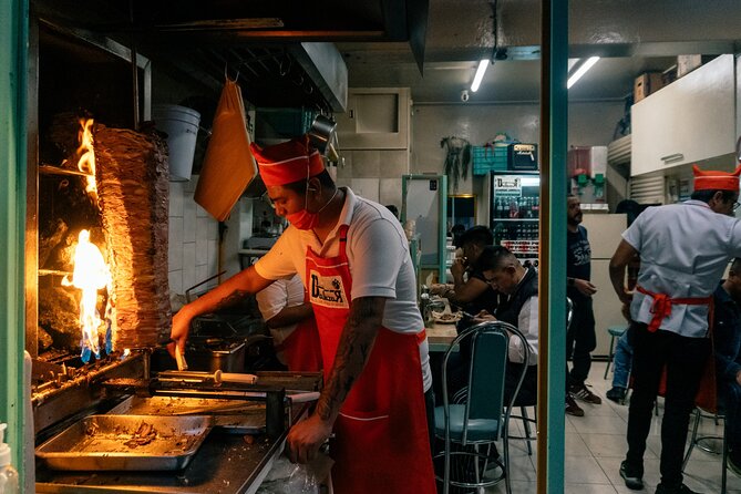 Mexico Private Food Tour With Locals Including 10 Tastings - The Tour Starts at Torre Latinoamericana with a City-Centered Meeting Point