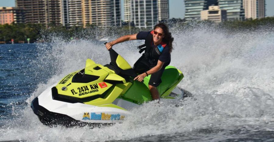 Miami: #1 Jet Ski Company used by Celebrities - Miamis Biscayne Bay: Prime Water for Jet Skiing