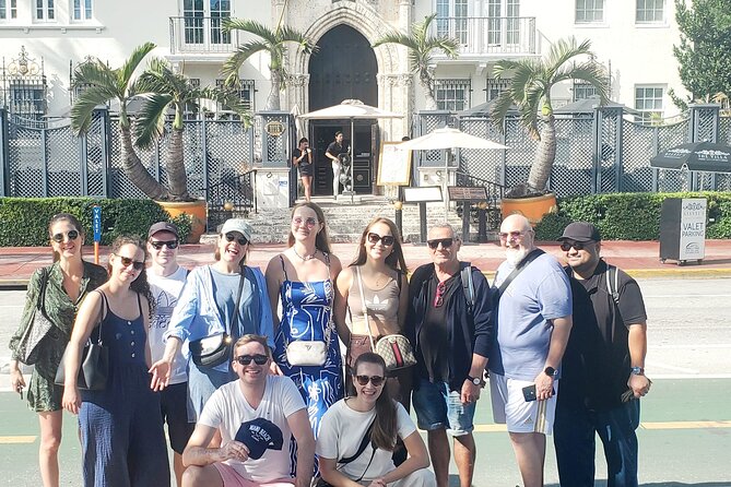 Miami Art Deco, Glamour, Vice & Secrets with Tropical Cocktail - The South Beach Nightlife: Clevelander & Mango’s Tropical Cafe