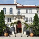 Miami Beach Art Deco & History Bike Tour with Design Enthusiast - The Significance of Nikki Beach