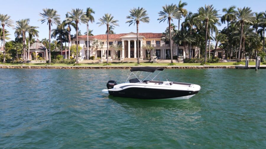 Miami Beach: Private Boat Tour with Captain and Champagne - Departure Location and Group Size