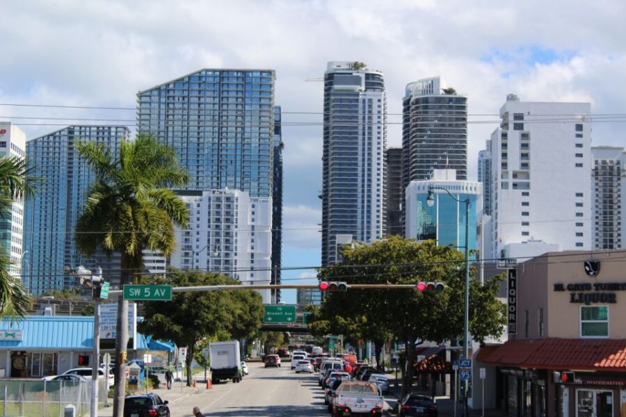 Miami: Bus & Boat Ultimate Sightseeing Combo Tour - Visiting Little Havana: Salsa, Cigar Shops, and Cultural Vibes