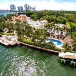 Miami: Celebrity Homes Boat Tour with Guide - Convenient Departure Location at the Marina