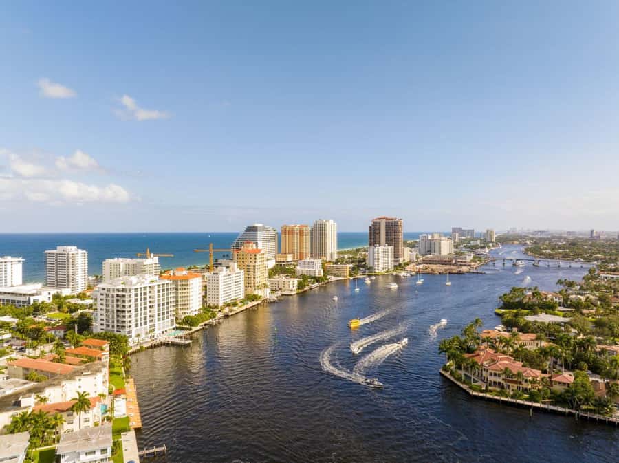 Miami: Fort Lauderdale & Hollywood Private Coastal Tour - Fort Lauderdales Beachfront Promenade and Waterway Charm