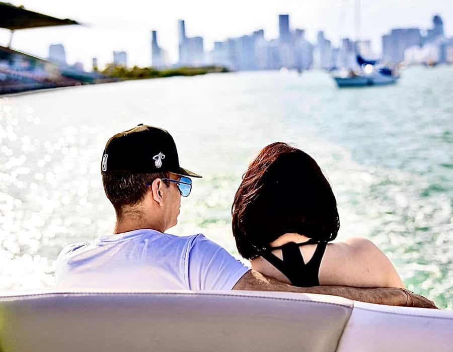 Miami: Fun and Affordable (Restroom,Kitchen) Special Promo - Sightseeing along the Miami River and Downtown Brickell