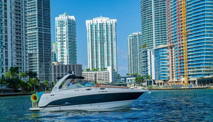 Miami: Private Boat Cruise & Guided Scenic Tour - Starting Point and Group Size Convenience