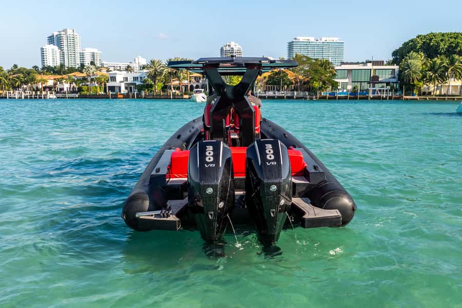 Miami: Private Speedboat Charter with Captain - Customizable Itineraries Across Miami and South Beach