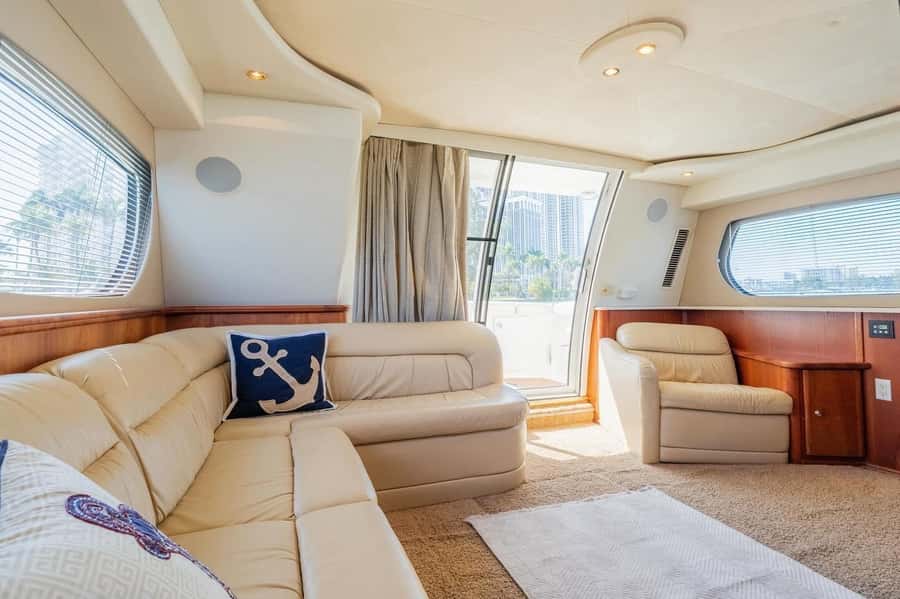 Miami: Private Yacht Rental with Captain 48 ft boat - Starting from Miami’s Collins Avenue Slip for a Smooth Departure