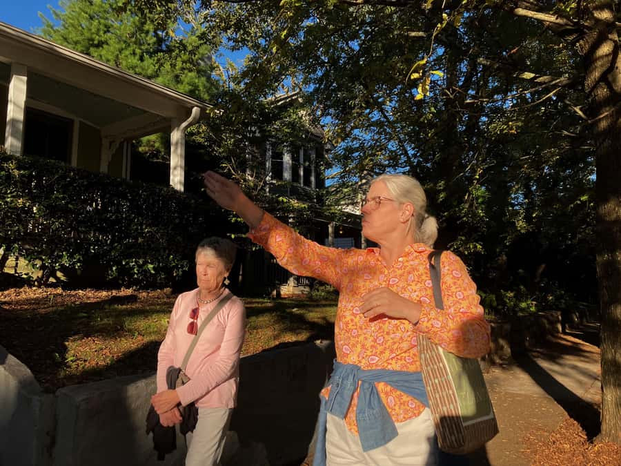 Midtown Atlanta: Walking Tour on Women's History - The Route Along Peachtree Street to Colony Square