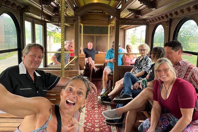 Minneapolis Narrated Scenic Sightseeing Trolley Tour - The Guide: A Knowledgeable and Entertaining Storyteller