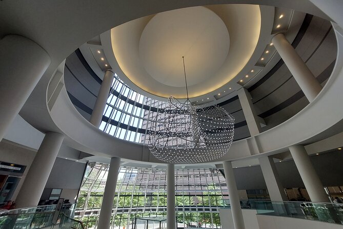 Minneapolis Skyway Walking Tour - Walking into the City’s Original Skyway