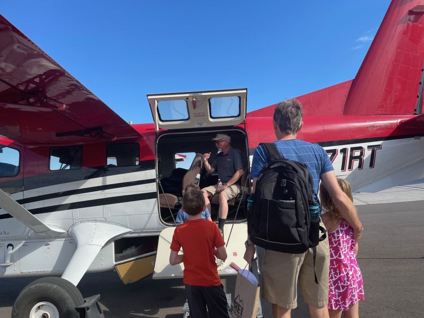 Moab: Canyonlands National Park Airplane Tour - Exploring the Needles District from Above