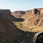 Moab: Corona Arch Canyon Run Helicopter Tour - Starting Point at Canyonlands Field Airport