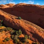 Moab Private 4x4 Tour On Hell's Revenge - Fins N Things: A Scenic and Varied Off-Road Experience