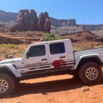 Moab: Private Scenic Jeep Tour with Guide - Choosing Your Scenic Route: Gemini Bridges & Long Canyon