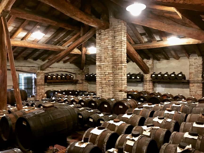 Modena: Visit and Tasting at an Antique Vinegar Cellar - The Production of Traditional Balsamic Vinegar of Modena