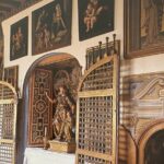 Monastery Royal Barefoot Visit with entrance without waiting for queues - Artworks and Architectural Details Inside the Monastery