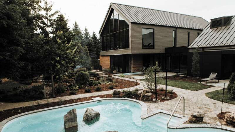 Mont-Saint-Hilaire: Nordic Spa Thermal Experience - The Spa Location at the Foot of Mont Saint-Hilaire