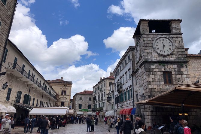 Montenegro private daytrip from Dubrovnik, Perast, Bay of Kotor - Crossing the Croatia-Montenegro Border